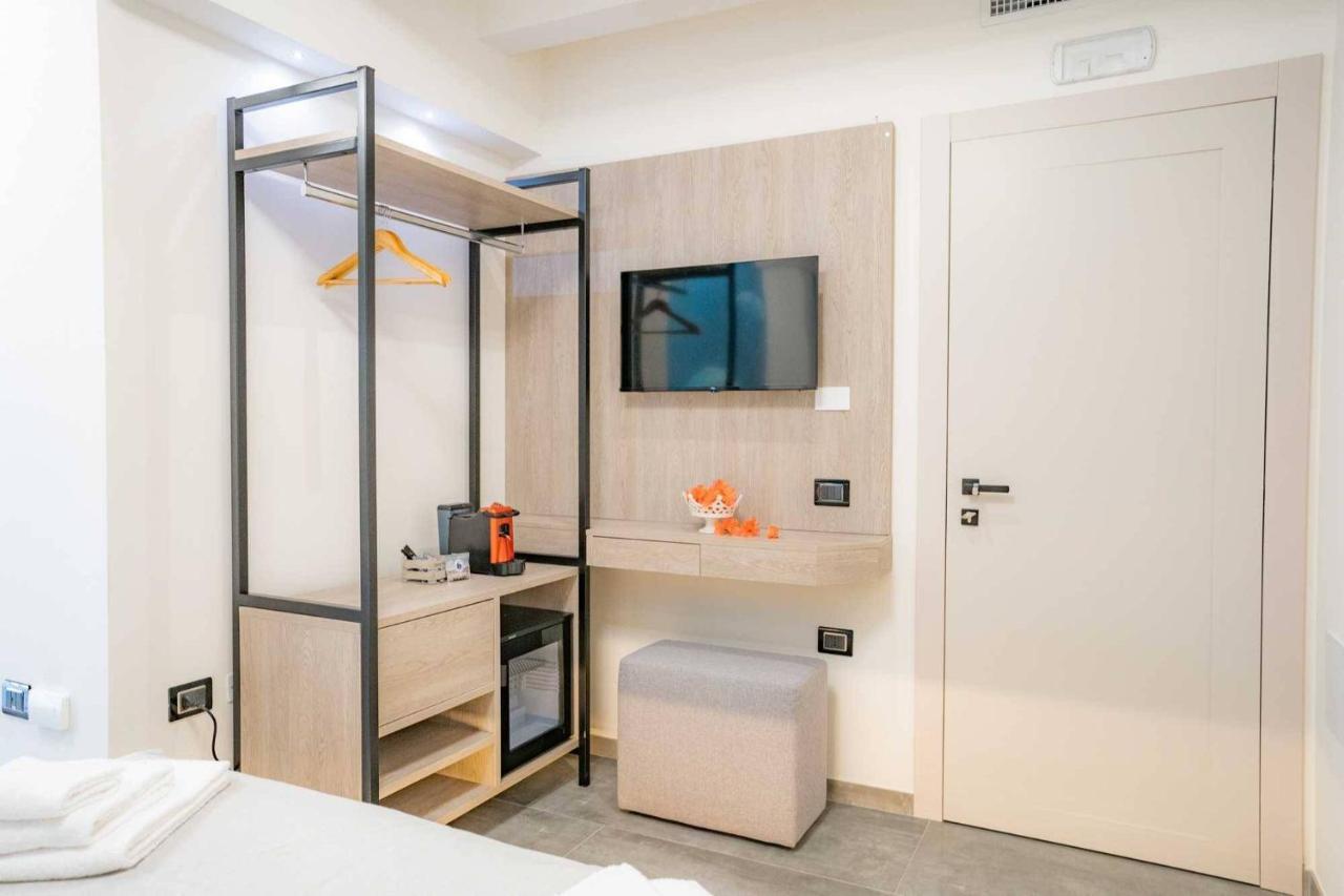 Carizza Rooms Pozzallo Exterior foto